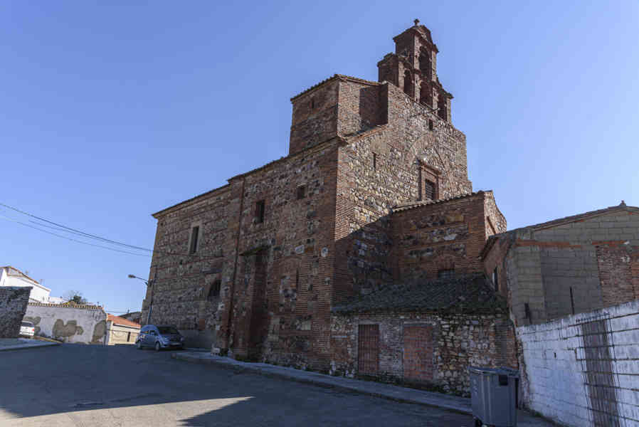 Ciudad Real - Almadén 13 - iglesia parroquial de San Sebastián.jpg